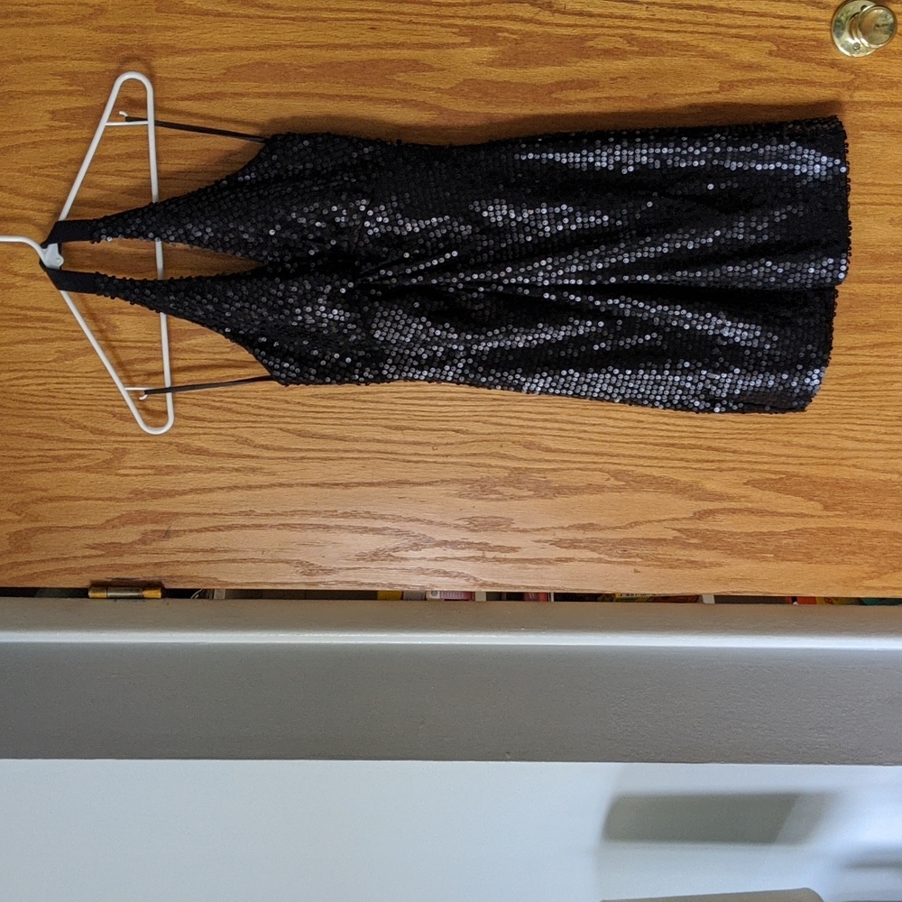 Halter style black sequin dress backless